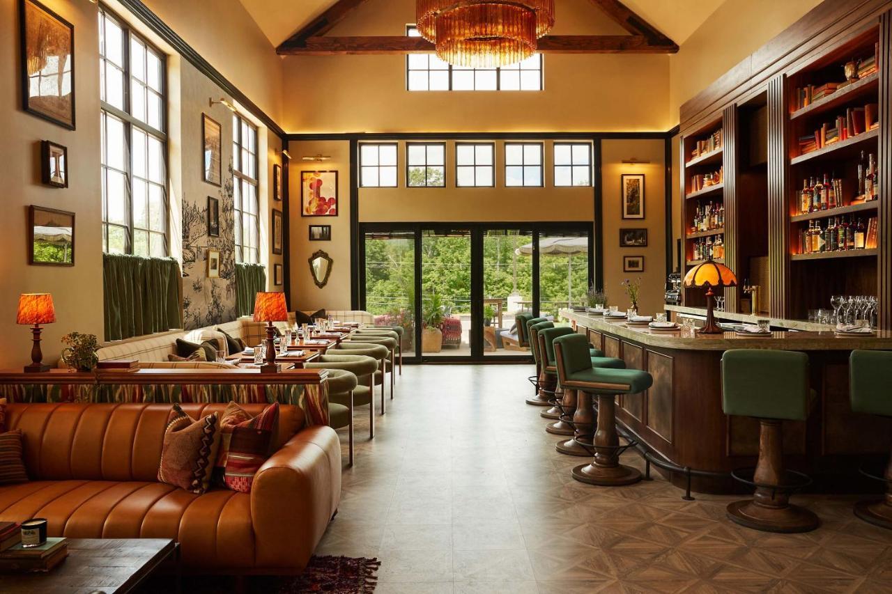 Hotel Berkshires Untold Lenox Exterior foto