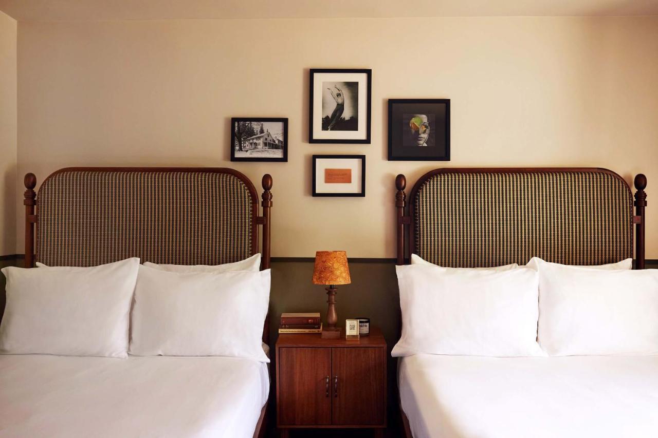 Hotel Berkshires Untold Lenox Exterior foto